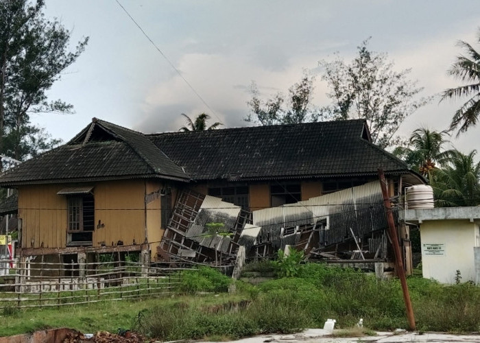 Gedung Dekranasda Bengkulu Selatan Terbengkalai, Pengunjung Diingatkan Waspada