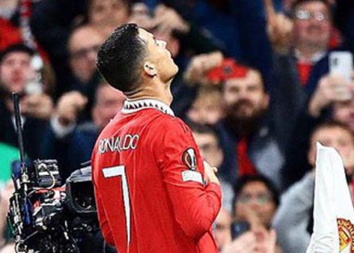 Ronaldo Back, Bawa MU Dekati Puncak Klasemen
