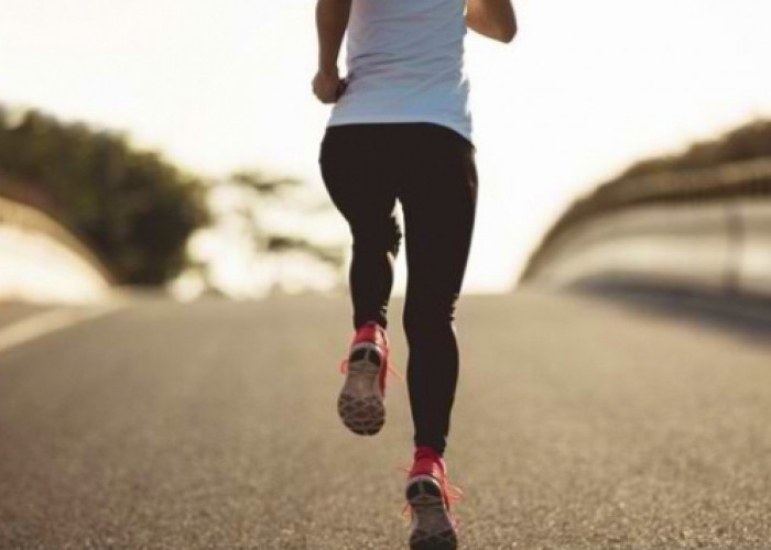 Manfaat Olahraga Lari Pagi dan Sore Hari untuk Kesehatan Mental Mencegah dan Meringankan Nyeri Punggung