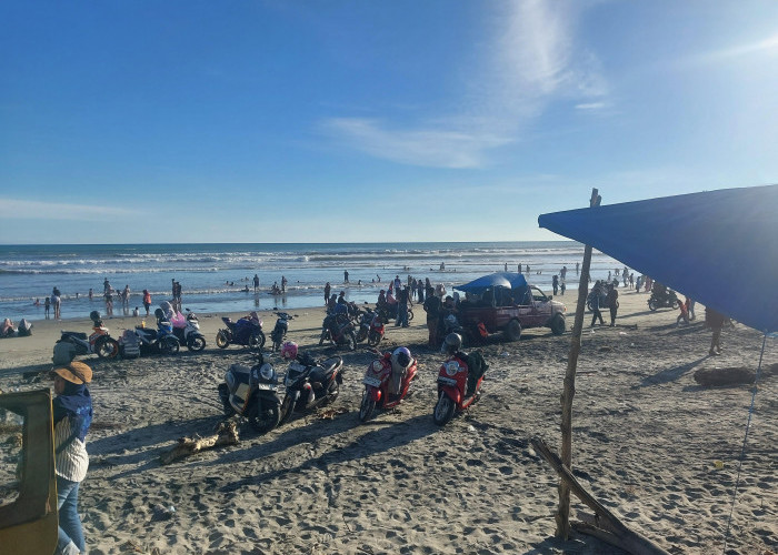 Ada Retribusi di Jembatan, Pengunjung Pantai Pasar Seluma Turun Drastis