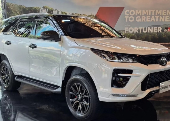 Toyota Fortuner Selalu Menjadi Salah Satu SUV Favorit di Indonesia, dan Model Terbaru 2025 Siap Bersaing