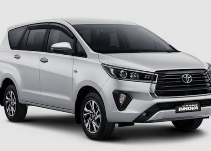Toyota Kijang Innova Reborn Mobil Desain Panjang dan Lebar Nyaman untuk Perjalanan Jauh