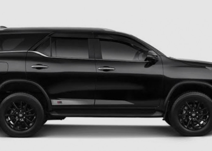 Toyota Fortuner Sport Tampil dengan Desain Eksterior Paling Maskulin dan Gagah Hadir dengan Wajah Baru