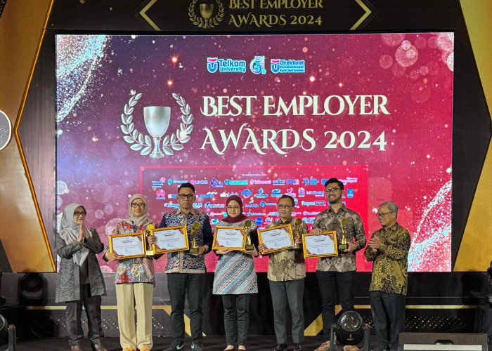  FIFGROUP Raih Top 5 Graduate Employer Award 2024 