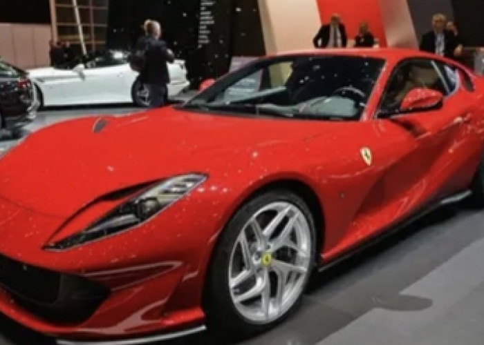 Harga Mobil Mewah Ferrari Terbaru di Dealer Resmi Berapa Ya? 