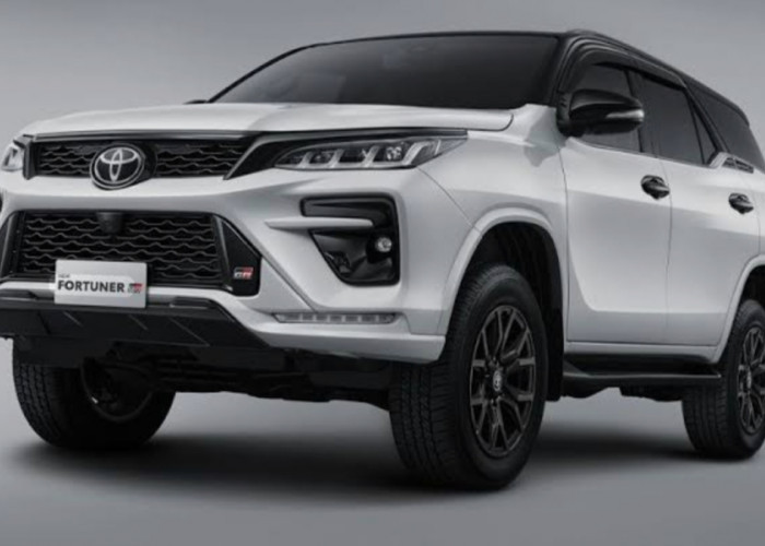 Toyota Fortuner Diesel 4x4 GR Sport Terbaru 2024, Varian Canggih Tak Kalah Saing dari Pajero Sport