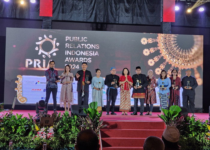     FIFGROUP Raih Tujuh Kategori pada PR INDONESIA Awards 2024