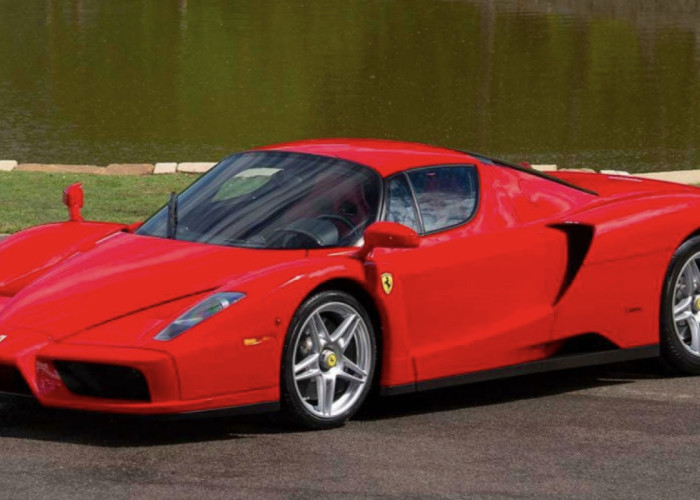 Terungkap Spesifikasi Ferrari Enzo Mobil Balap Atap Terbuka Otomatis Dijual Seharga Rp36,8 Miliar! 