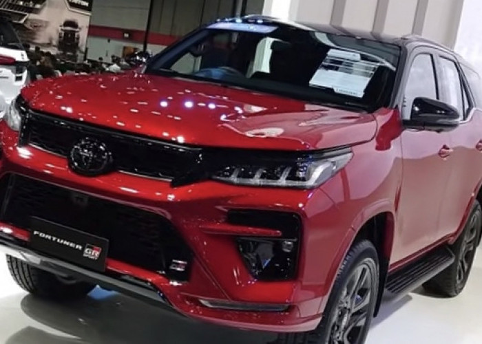 Siap Siap Saja Para Penggemar Otomotif Toyota Segera Luncurkan Fortuner GR Sport Warna Merah! Desain Gagah! 