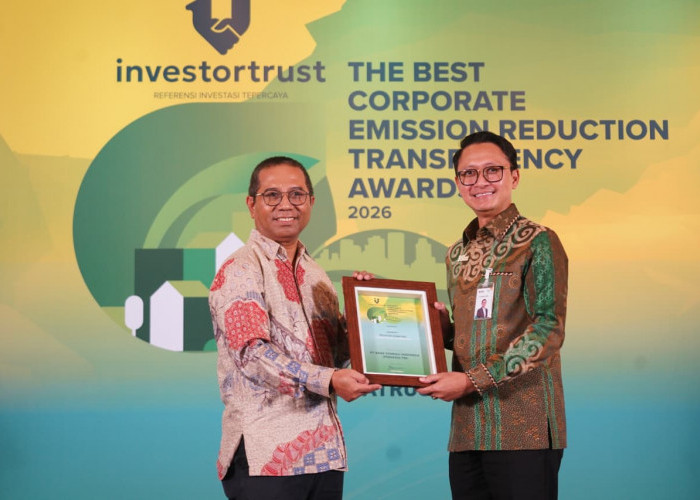 Dukung Target Net Zero Emission Indonesia, BSI Raih The Best Corporate Emission Reduction Transparency Awards