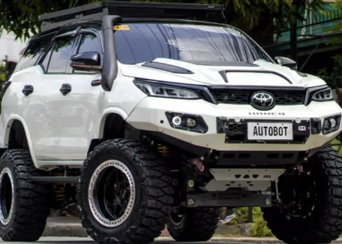Toyota Fortuner GR Sport, SUV Tangguh Siap Bertualang di Segala Medan, Mobil Desain Tingga Ban Jumbo