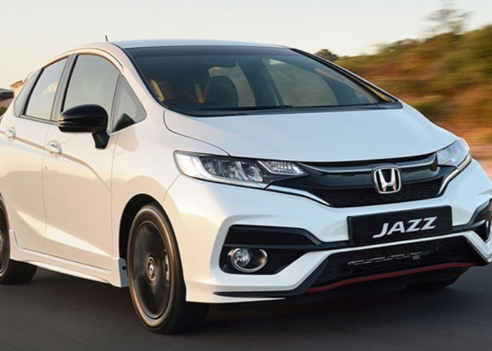 Mobil Honda Jazz Kendaraan Mewah yang Berkelahi Tinggi Memikat Para Kaum Muda