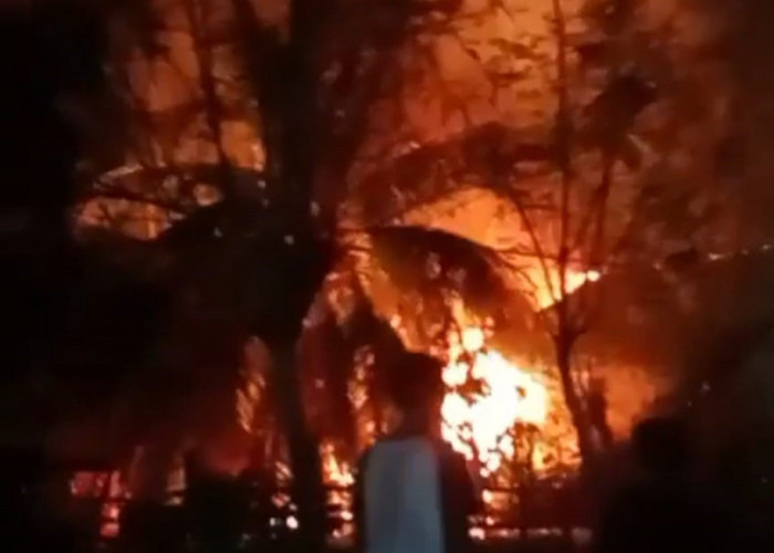 Rumah Pasangan Lansia terbakar Jelang Pergantian Tahun ke 2025, Miris