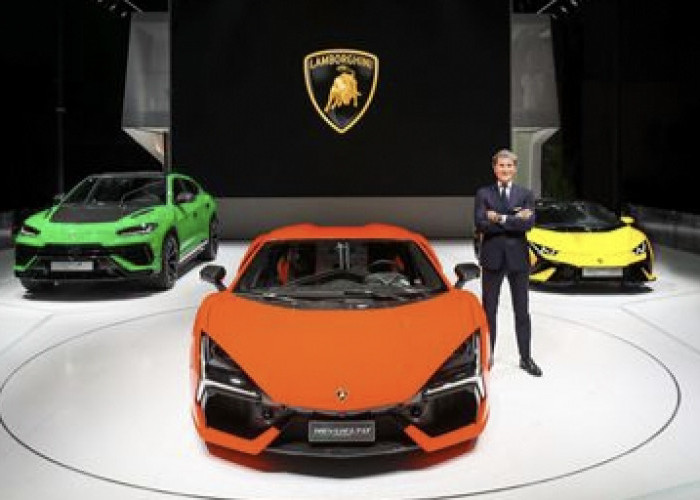 Lamborghini Revuelto Mobil Sport Menghadirkan Gabungan Teknologi Canggih dan Desain Mewah Mesin V12 Turbo