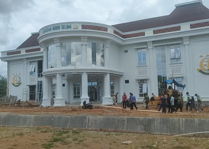 Kantor Kejaksaan Negeri Seluma Ditinjau Komisioner Komisi Kejaksaan dan Waka Kejati,  Awal 2026 Dioperasikan