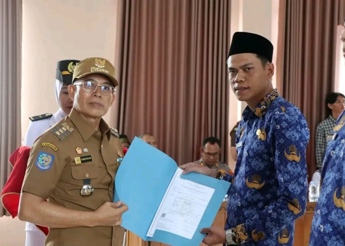 47 SK PNS Formasi 2024 Diserahkan Bupati BS Gusnan Mulaydi, Minta PNS Berahlak