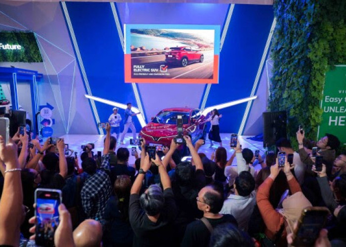 Vinfast Hadirkan VF 6 setir Kanan  di IIMS Surabaya 2025