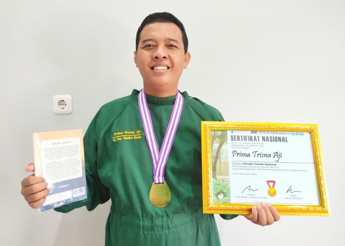 Dosen  Bedah UNIMUS Semarang Juara Nasional Berkat Tulisan  “Stres, Kopi, Begadang”