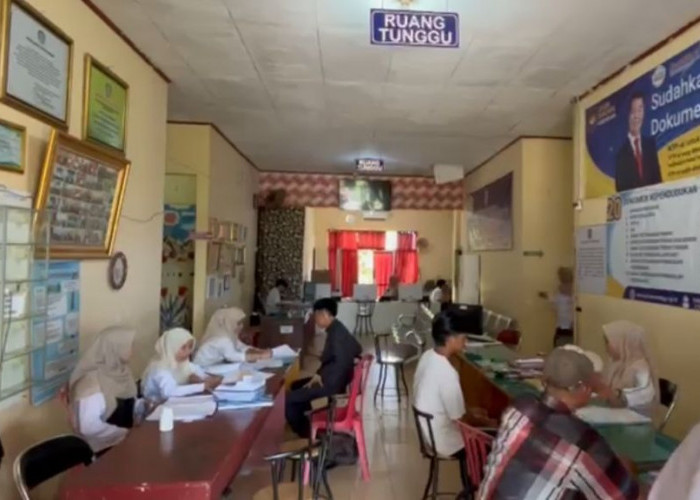  Pelayanan Dukcapil Seluma Sedang Terganggu, Warga  Tak Bisa Urus Dokumen