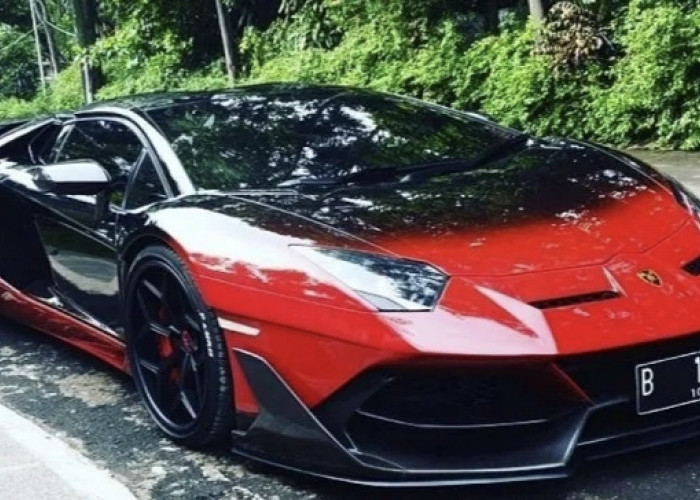 Lamborghini Aventador Simbol Keanggunan dan Kekuatan di Dunia Otomotif