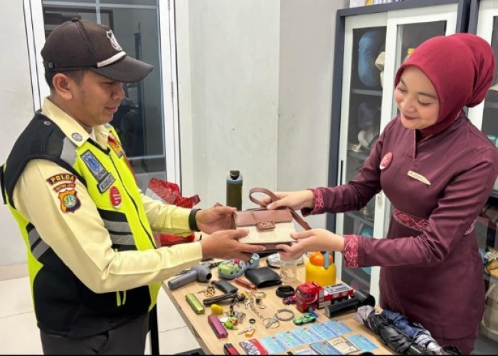 Ratusan Barang Tertinggal Selama  Libur Akhir Tahun, KCIC Ingatkan Penumpang Jaga Barang Bawaan