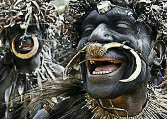 Gila!! Ritual Jadi Dewasa Anak Laki-Laki Suku Sambia, Blowjob dengan Orang yang Lebih Tua Hingga Minum Sprema 