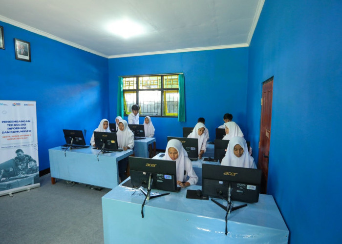  Turut Bangun Pondasi SDM Unggul, BRI Perkuat Pendidikan di Daerah 3T dengan Teknologi