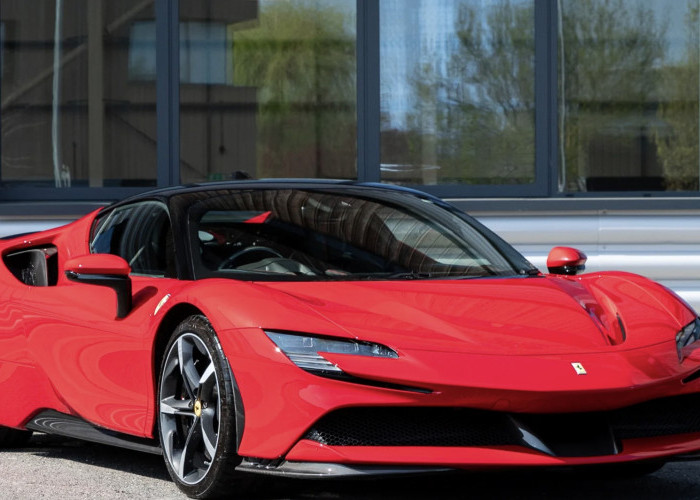 Mobil Ferrari SF90 Spider Kombinasi Kekuatan Mesin V8 Kecepatan dan Keunggulan dalam Dunia Balap