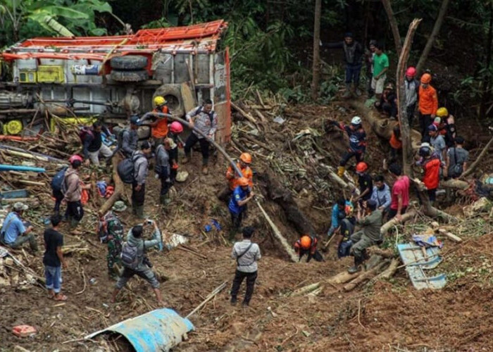  10 Orang Korban Meninggal Bencana Alam di Sukabumi,  2 Masih Hilang