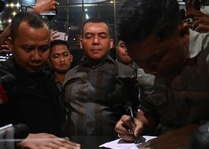   Wamen Imipas Silmy Karim Serahkan Diri ke KPK! Diperiksa Intensif dan Rumah Digeledah