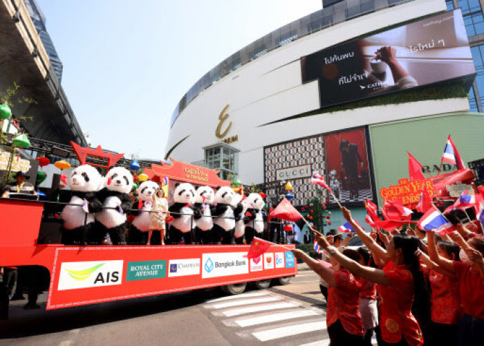     Perayaan Tahun Baru Imlek di EM Distrik Spektakuler,  3.000 Panda  Memperingati 50 Tahun Persahabatan Dipl