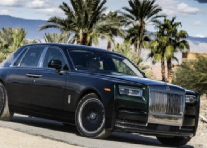 Rolls-Royce Phantom Series II Super Canggih Kelas Dunia dengan Teknologi Baru dan Kecepatan Tinggi