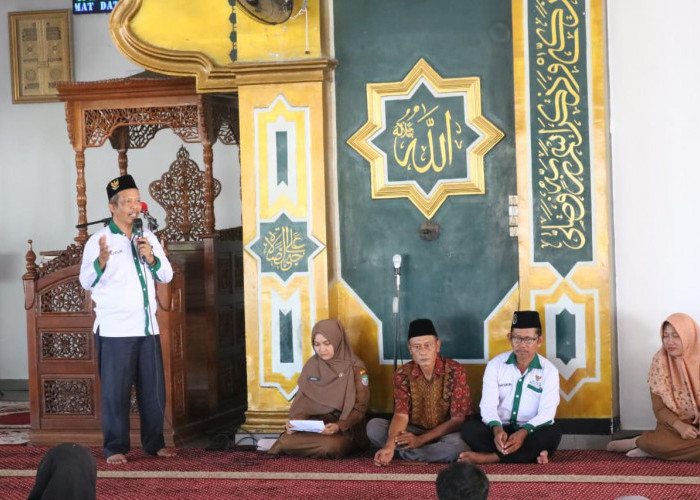 TP PKK, GOW dan Baznas Seluma Salurkan Bantuan Sosial untuk Warga Kurang Mampu