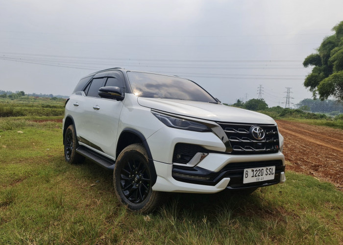 Masih Primadona Fortuner Sport 2.8 Tahun 2022  Kini di Jual dengan Harga Murah Dapat di Showroom Mobil Seken