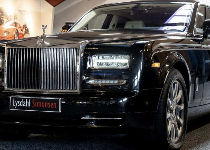 Rolls-Royce Phantom Produksi Inggris Populer Selalu Memikat Para Pencinta Otomotif di Dunia Berkualitas Tinggi
