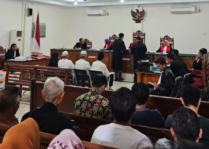  4 Terdakwa Para Mantan Petinggi Seluma Jalani Sidang Dakwaan, Ajukan Eksepsi 