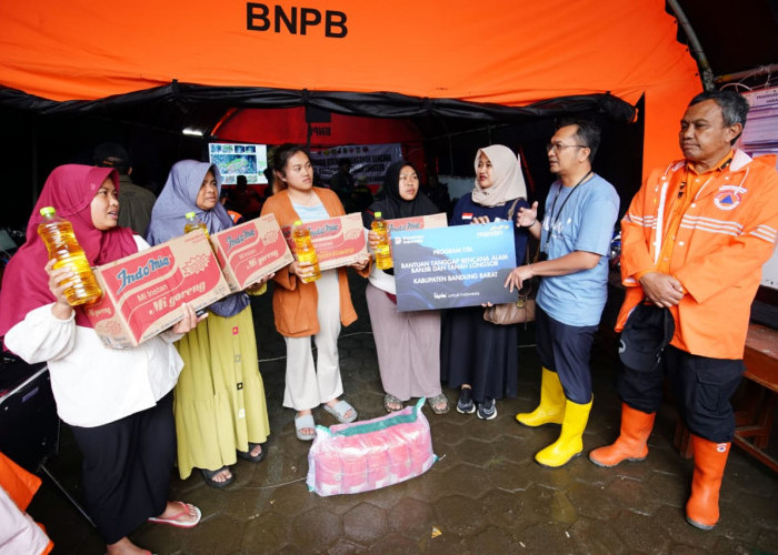   Bank Mandiri  Distribusikan Bantuan Bagi Warga Terdampak di Kabupaten Bandung Barat