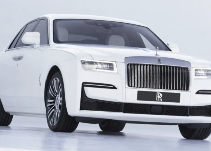 Spesifikasi Rolls-Royce Ghost Generasi Pertama Kecepatan dan Kecanggihan Dilengkapi dengan Fitur Hibrida