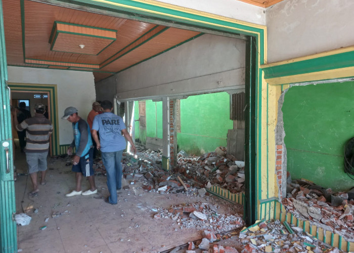 20 Tahun Dirikan Bangunan di Lahan Tetangga, Dibongkar