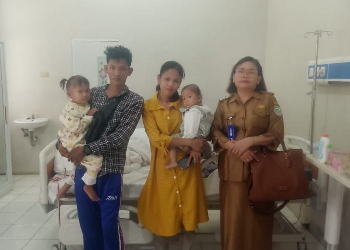   Khaira Balita Penderita Cacing Gelang  Dipulangkan ke Rumah Puyangnya, Rumah Masih Dibedah