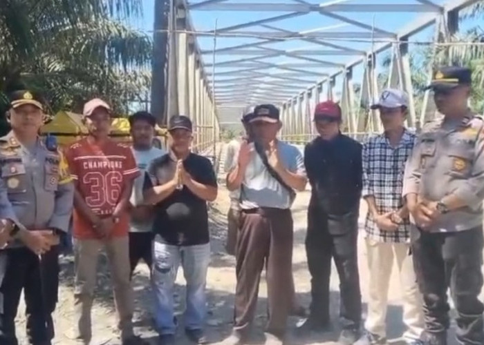  Kapolres Seluma Turun Tertbkan Punguatan Liar di  Jembatan Pasar Seluma