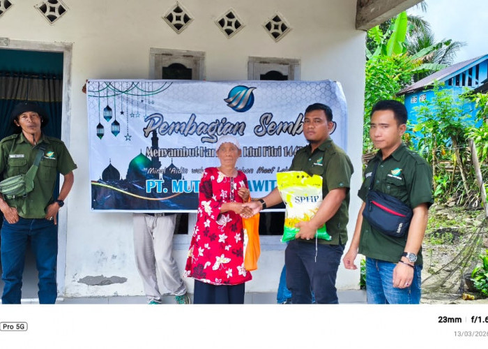 210 Peket Sembako di Salurkan PT. Mutiara Sawit Seluma ke 14 Desa Penyangga