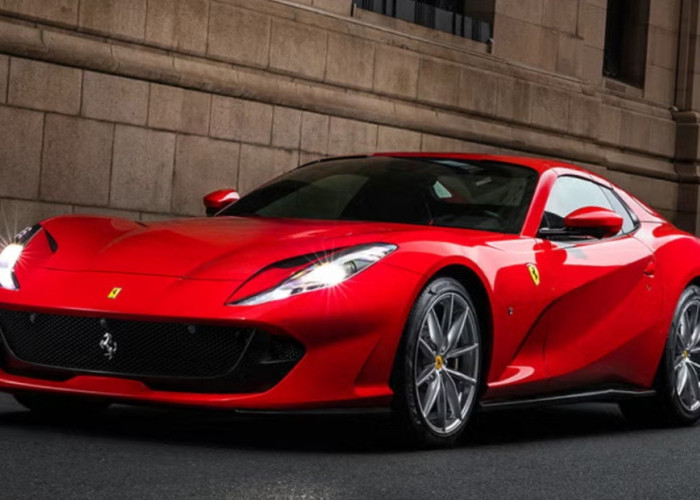 Ferrari 812 GTS: Mobil Sport Balap Populer dari Pabrikan Italia di Indonesia