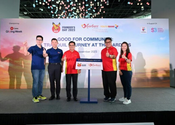  DPM Heng Swee Keat Witnesses the Launch of ‘Golden Hearts’ 