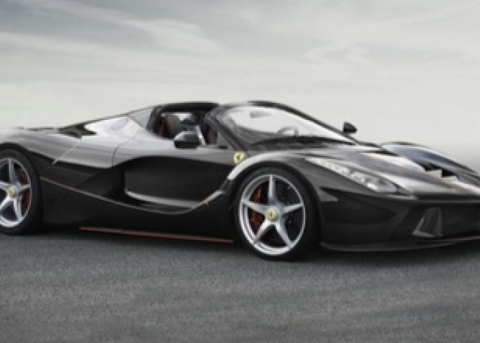 Mobil Mewah Ferrari LaFerrari Aperta Sebagai Hadiah Ulang Tahun yang Spektakuler! 
