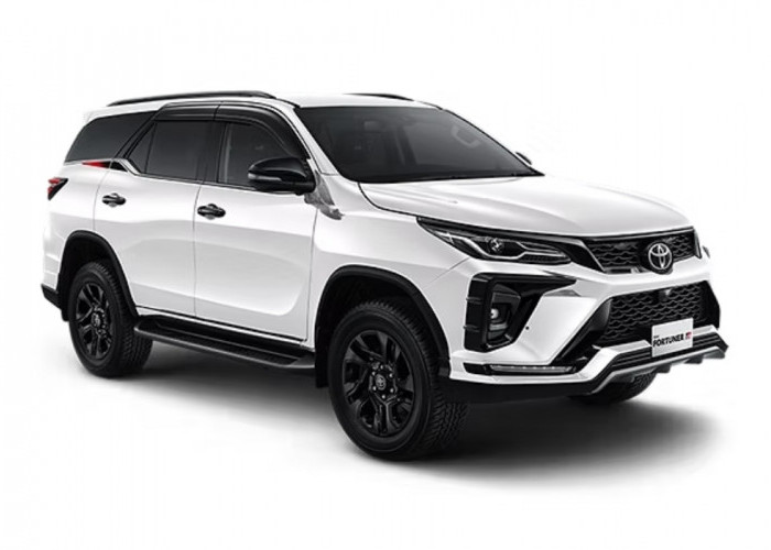 Toyota Fortuner Sport Mobil SUV Tanggu Desain Gagah Memikat Para Penggemar Otomotif di Indonesia 