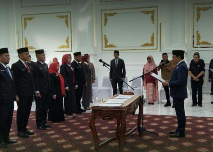 10 Pejabat Eslon II hasil Seleksi JPT Dilantik Walikota Bengkulu