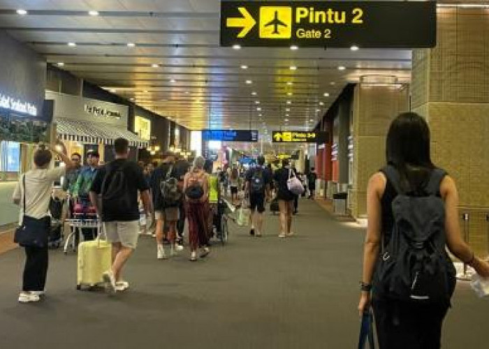  1.631 Penumpang Terdampak, Akibat 5 Penerbangan Bali ke Timur Tengah Batal