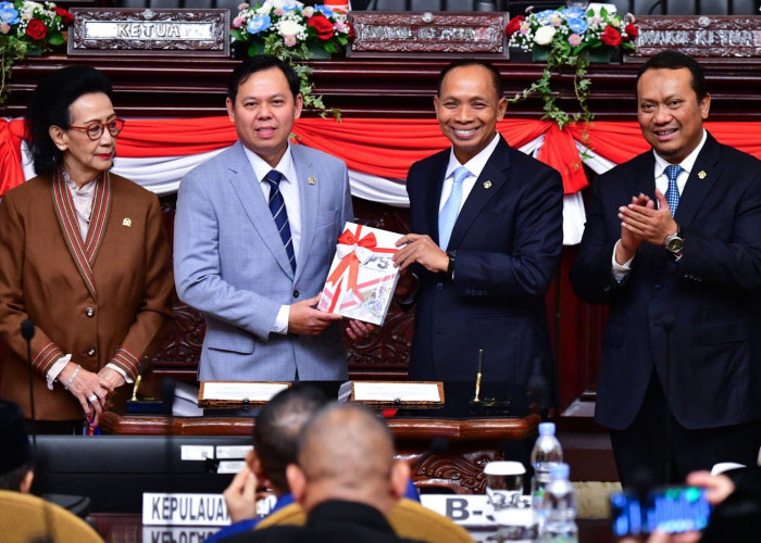 BPK Serahkan Hasil Pemeriksaan Pemerintah Daerah Terkait Ketahanan Pangan ke DPD RI