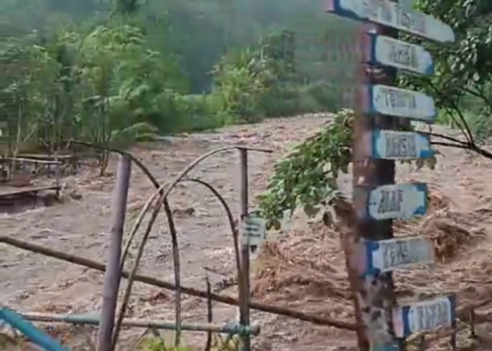  Baru Dibenahi, Wisata Pemandian di Desa Arang Sapat Seluma Diterjang Banjir! Fasilitas Rusak